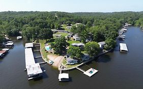 Rock Harbor Resort And Motel